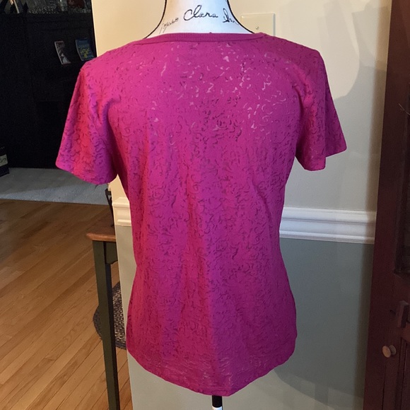 Eddie Bauer pink burnout v-neck t-shirt. - Picture 3 of 6